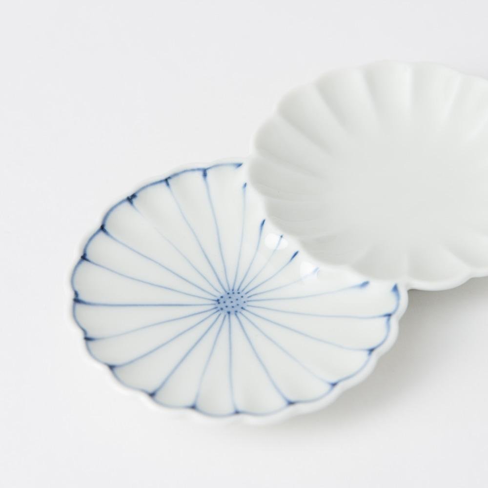 Two Chrysanthemum Radiate Hasami Sauce Plate - MUSUBI KILN - Quality Japanese Tableware and Gift