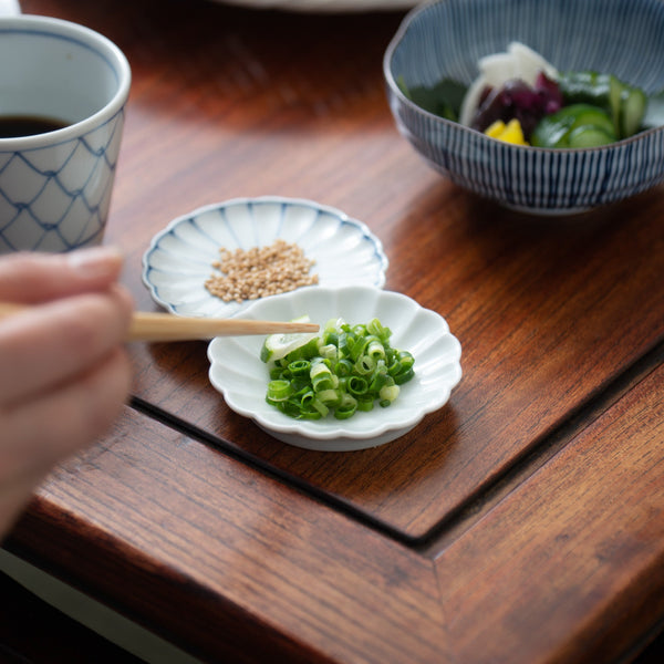 Two Chrysanthemum Radiate Hasami Sauce Plate - MUSUBI KILN - Quality Japanese Tableware and Gift