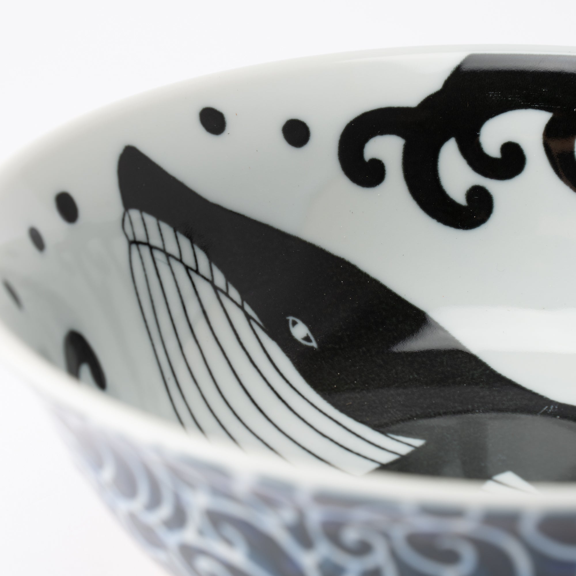 Whale Mino Ware Ramen Bowl M - MUSUBI KILN - Quality Japanese Tableware and Gift