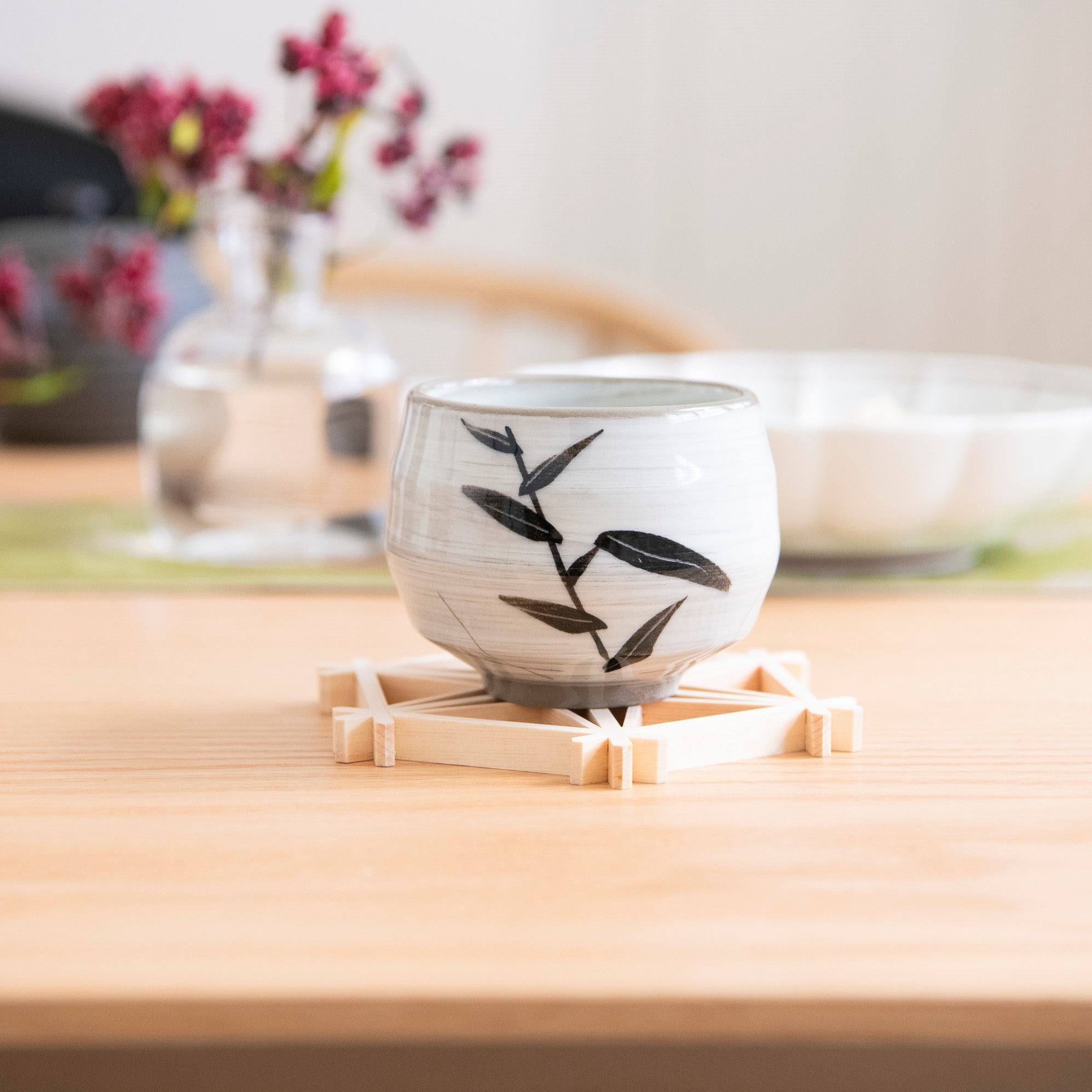 White Bamboo Leaves Mino Ware Japanese Teacup - MUSUBI KILN - Quality Japanese Tableware and Gift