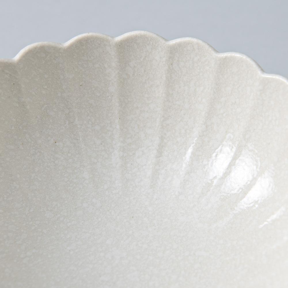 White Chrysanthemum Hasami Small Kobachi Bowl - MUSUBI KILN - Quality Japanese Tableware and Gift