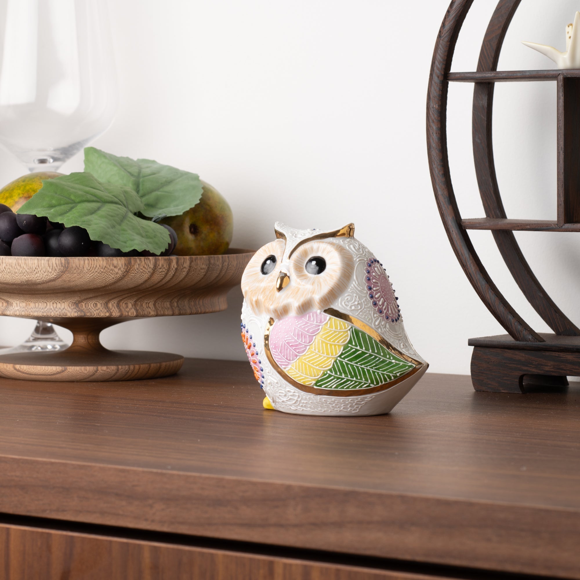 White Fine Drawing Kutani Owl Figurine - MUSUBI KILN - Quality Japanese Tableware and Gift