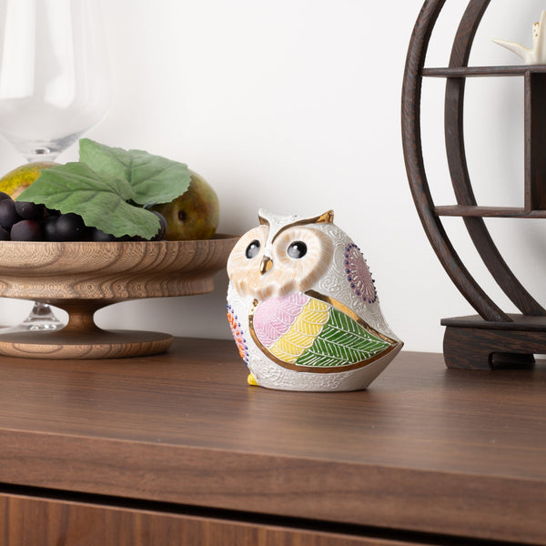 White Fine Drawing Kutani Owl Figurine - MUSUBI KILN - Quality Japanese Tableware and Gift