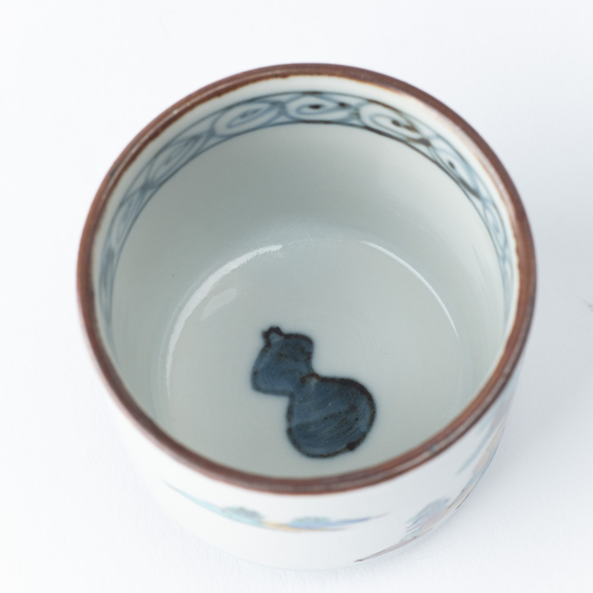 White Ko - Kutani Sansui Kutani Guinomi Sake Cup - MUSUBI KILN - Quality Japanese Tableware and Gift