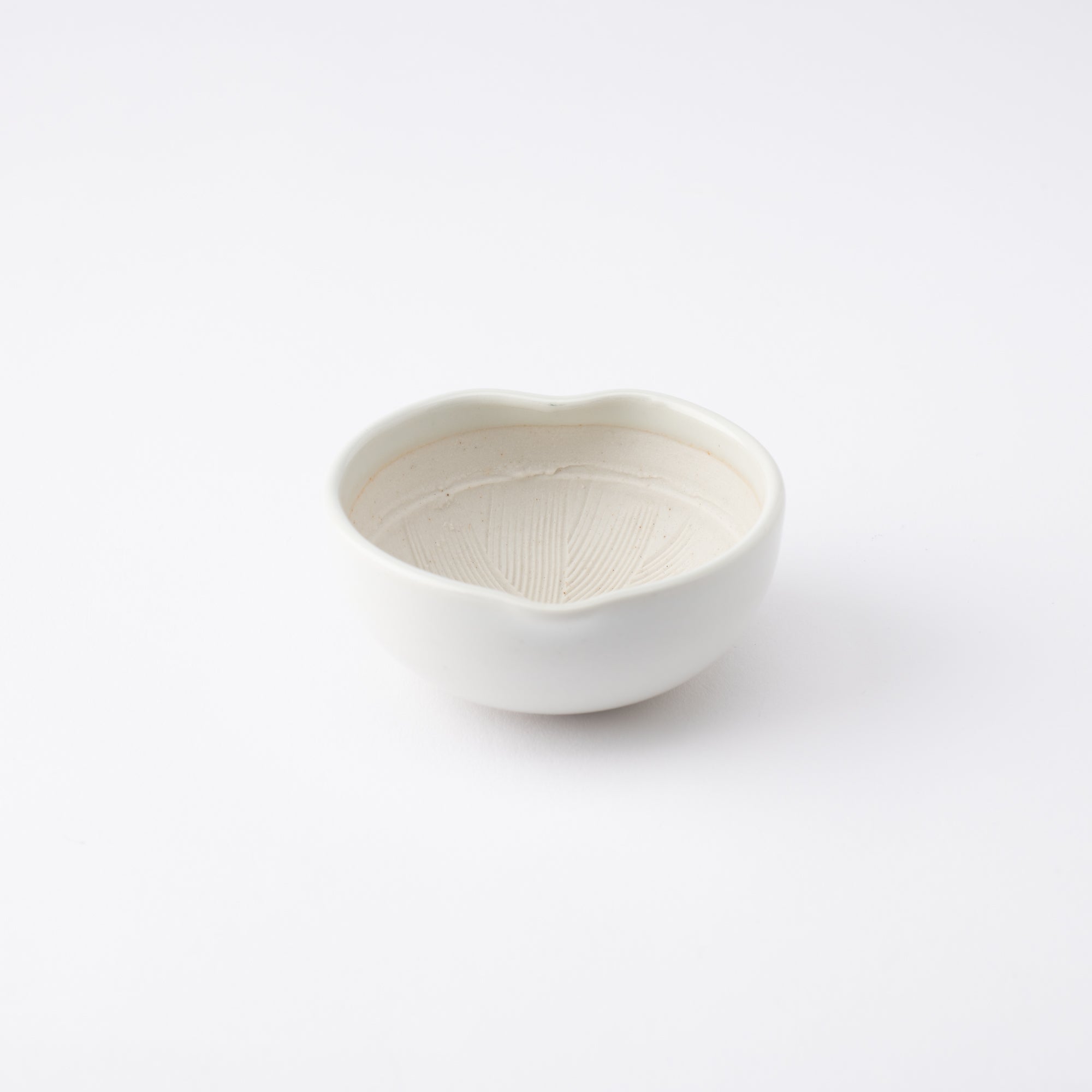 White Petal Mino Ware Small Mortar - MUSUBI KILN - Quality Japanese Tableware and Gift