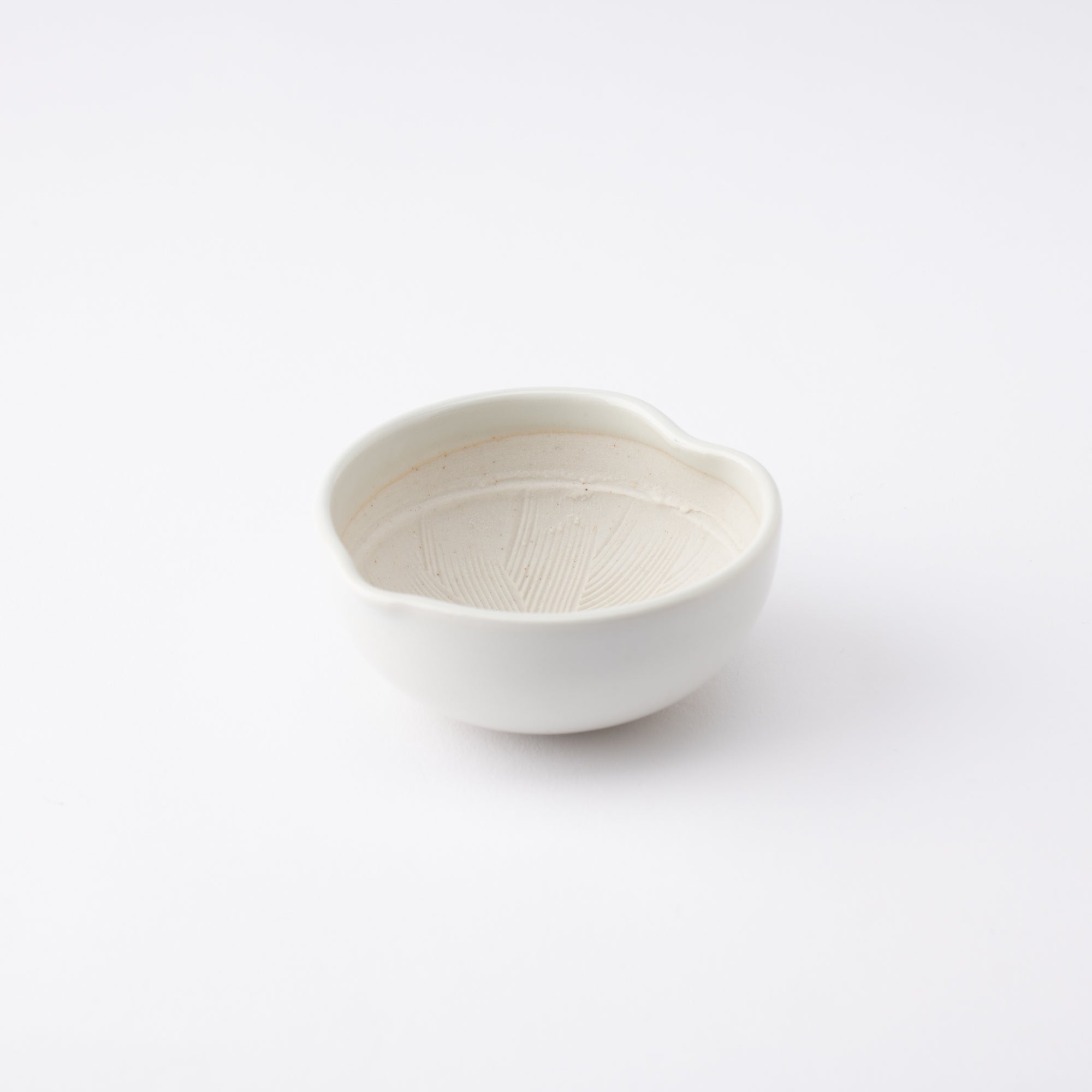 White Petal Mino Ware Small Mortar - MUSUBI KILN - Quality Japanese Tableware and Gift