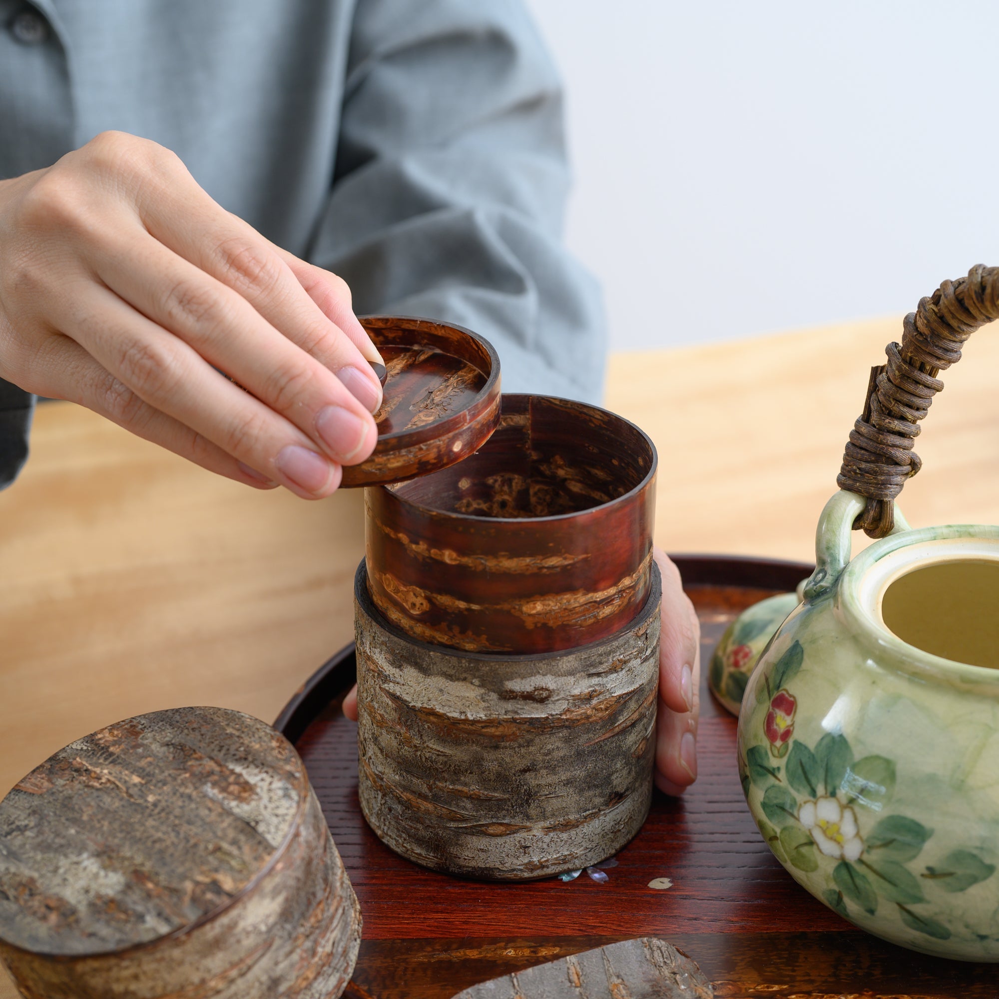 Yatsuyanagi Frosted Akita Cherry Bark Work Tea Canister - MUSUBI KILN - Quality Japanese Tableware and Gift