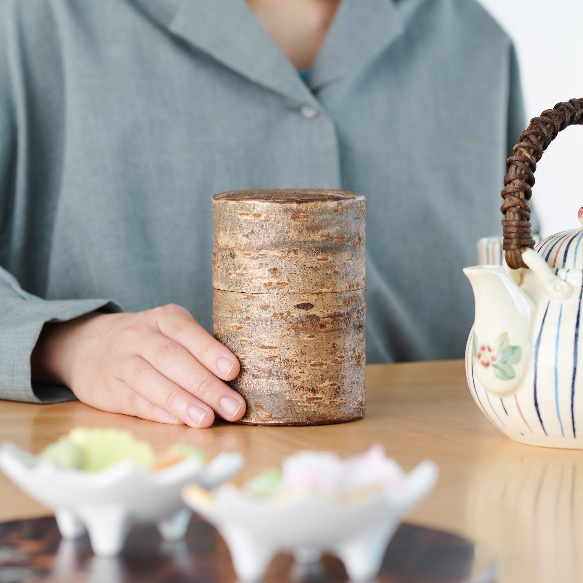 Yatsuyanagi Frosted Akita Cherry Bark Work Tea Canister - MUSUBI KILN - Quality Japanese Tableware and Gift