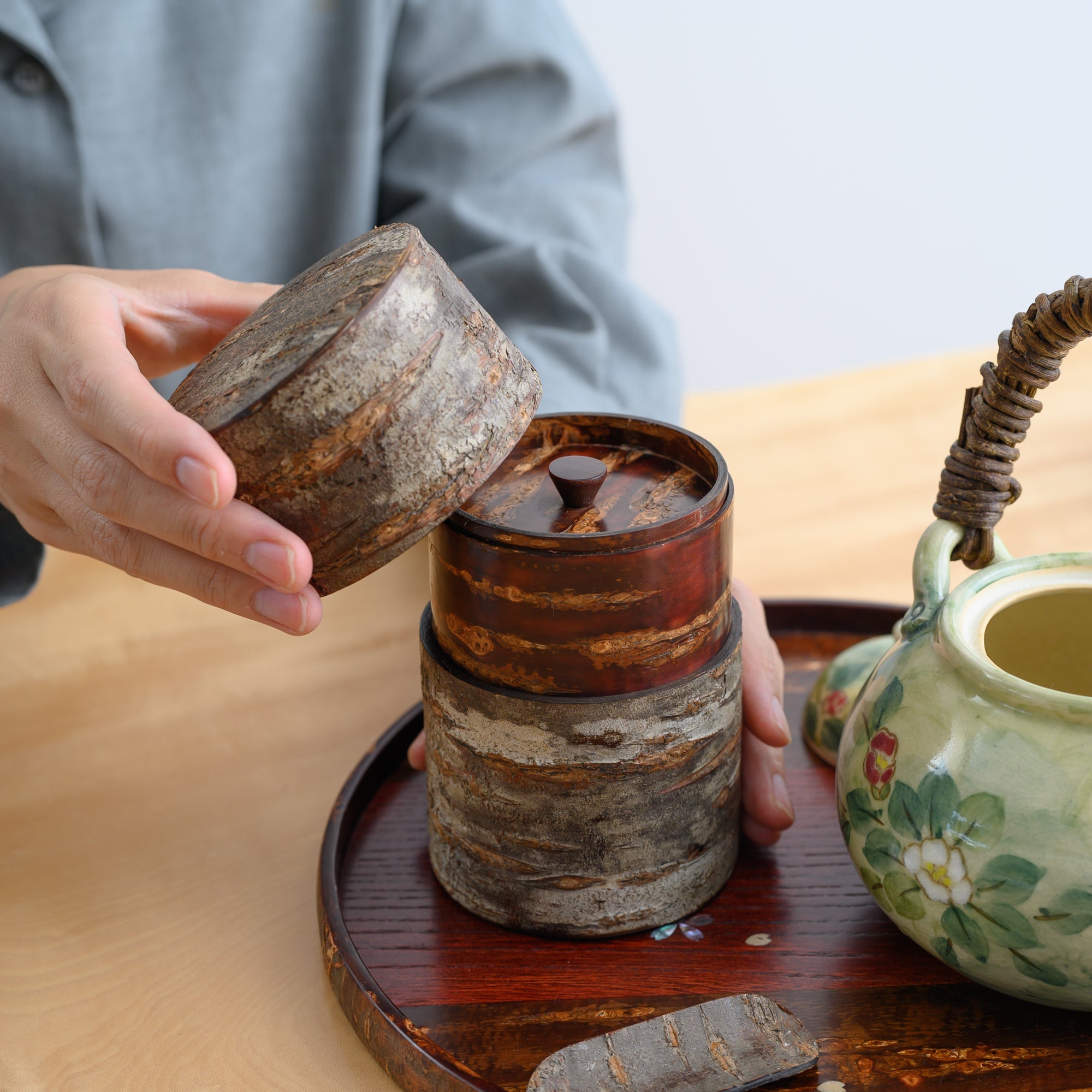 Yatsuyanagi Frosted Akita Cherry Bark Work Tea Canister - MUSUBI KILN - Quality Japanese Tableware and Gift