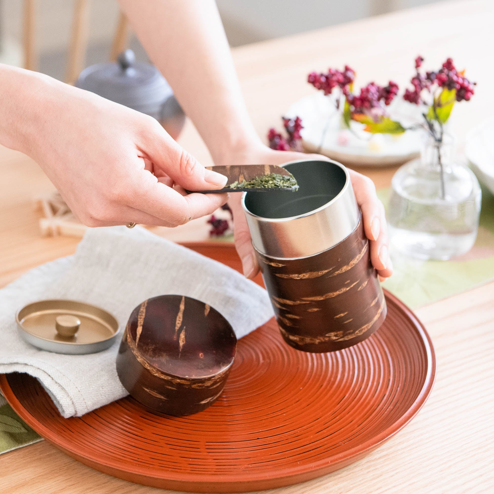 Yatsuyanagi Long Akita Cherry Bark Work Tea Canister - MUSUBI KILN - Quality Japanese Tableware and Gift