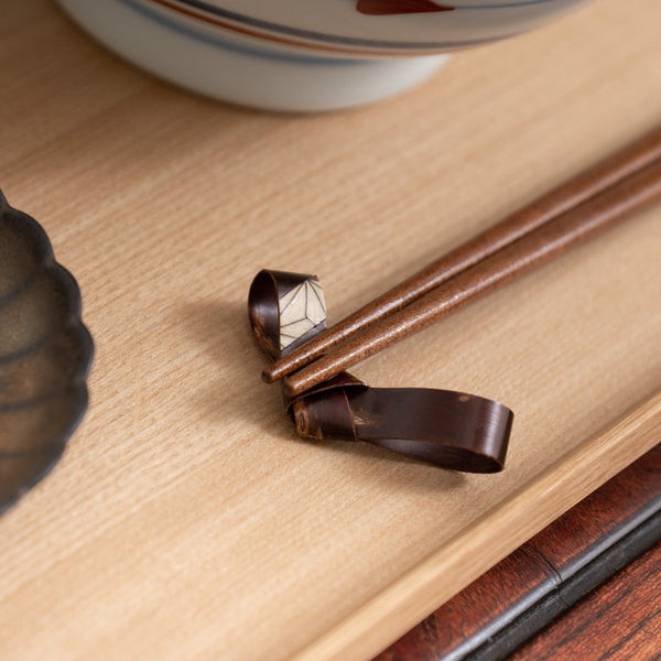 Yatsuyanagi Ribbon Akita Cherry Bark Work Chopstick Rest Set - MUSUBI KILN - Quality Japanese Tableware and Gift