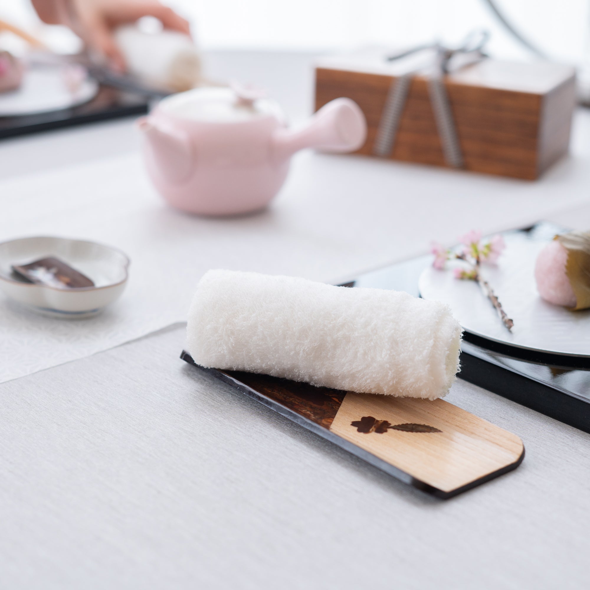 Yatsuyanagi Sakura Akita Cherry Bark Work Oshibori Wet Towel Tray - MUSUBI KILN - Quality Japanese Tableware and Gift