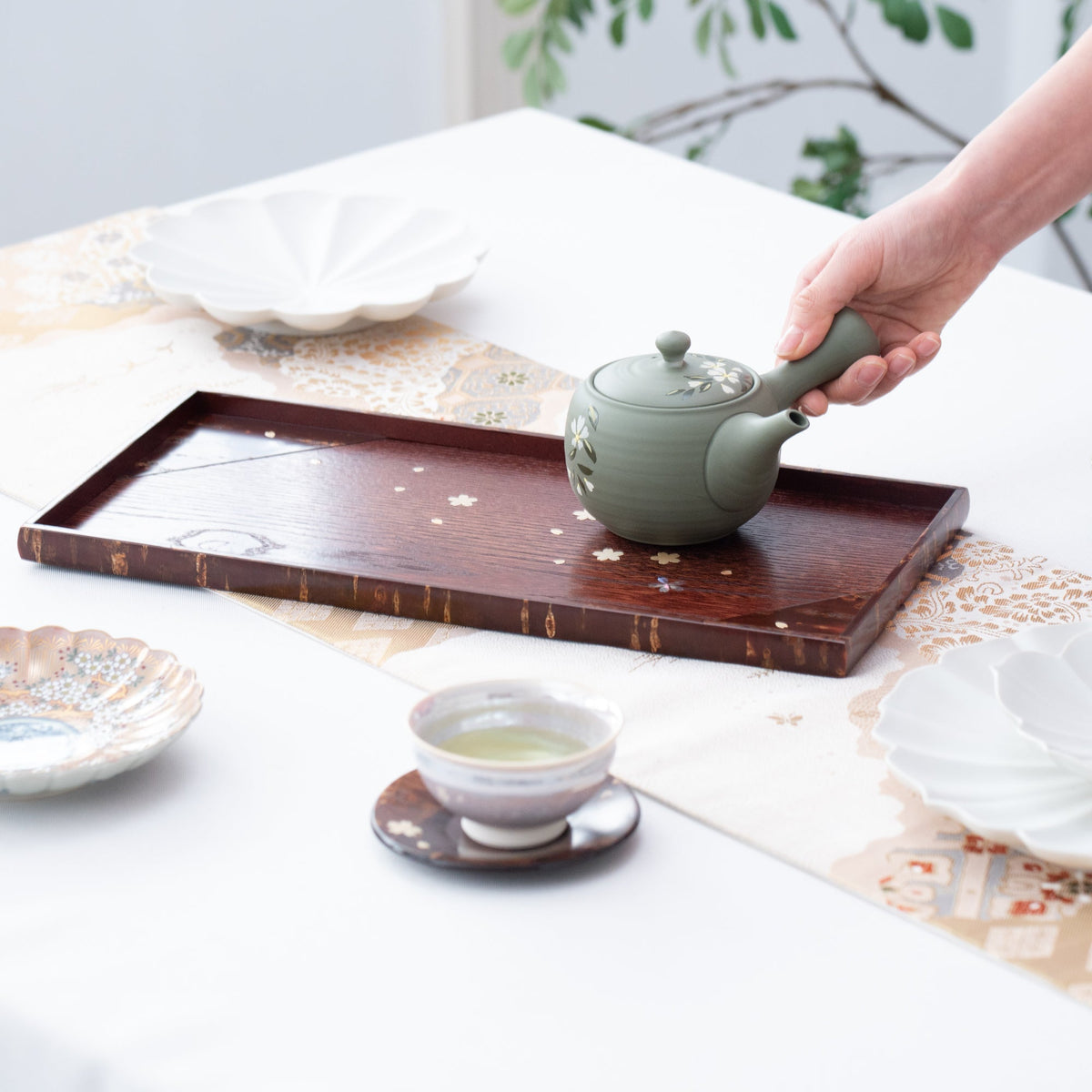Kabazaiku Cherry Bark Work Shell Inlay Sakura Rectangle Serving Tray