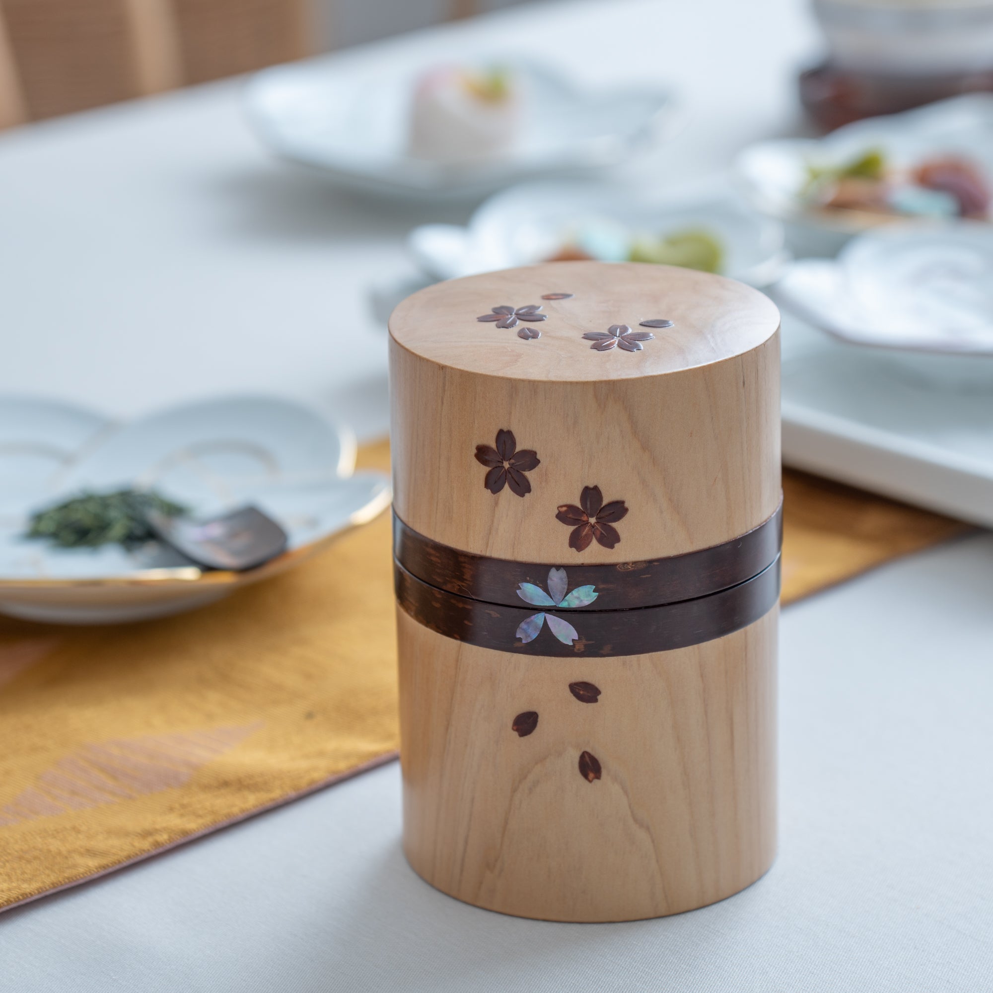 Yatsuyanagi Shell Inlay Sakura and Cypress Akita Cherry Bark Work Tea Canister - MUSUBI KILN - Quality Japanese Tableware and Gift