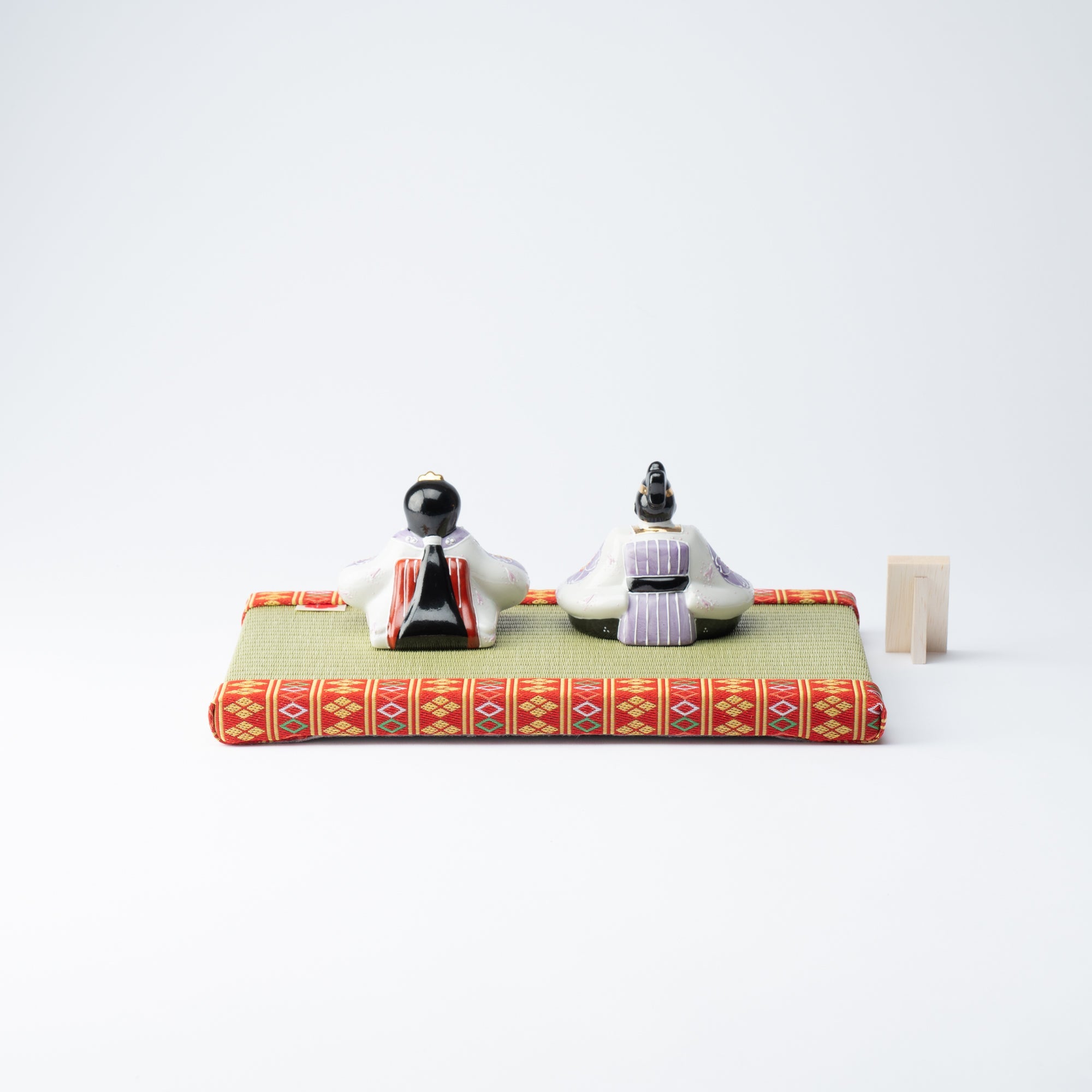 Yoneda Yuzan Purple Sakura Kutani Hina Dolls with Mini Tatami Mat - MUSUBI KILN - Quality Japanese Tableware and Gift