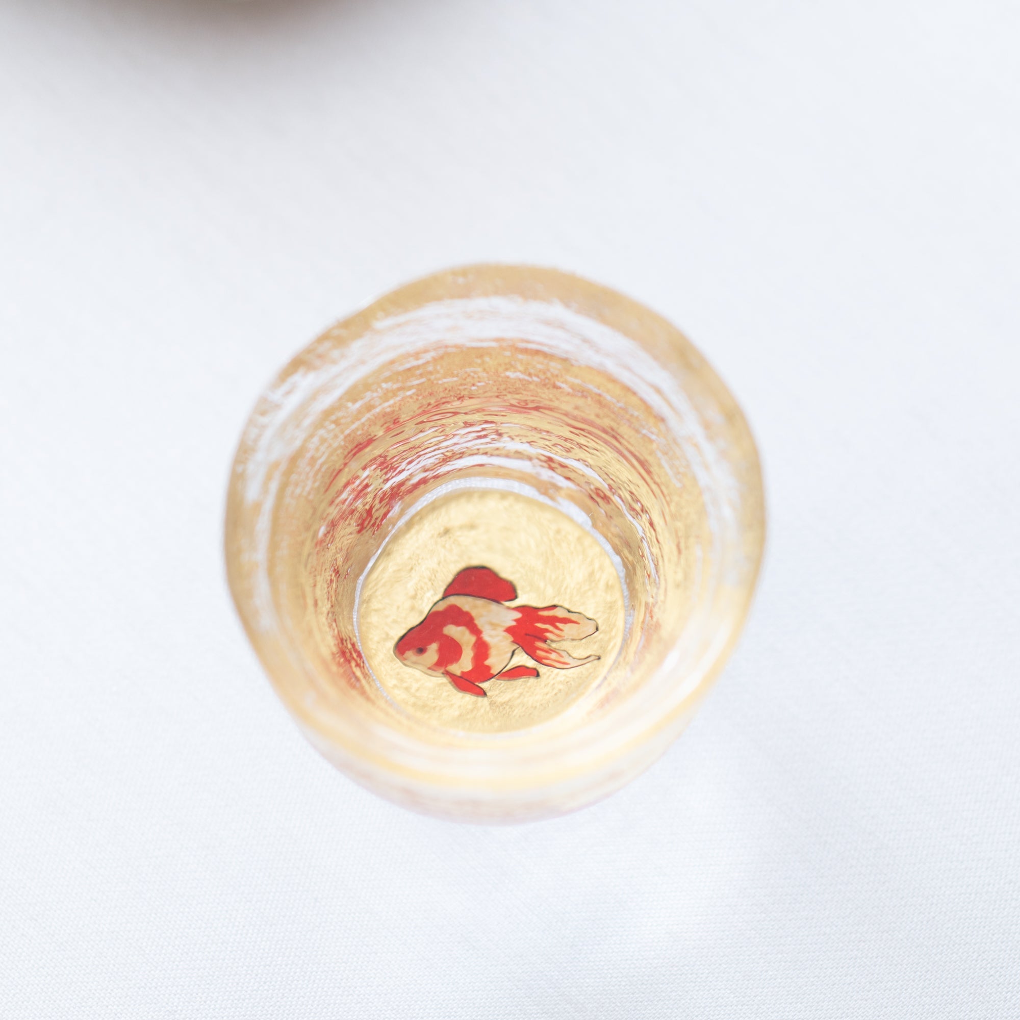 Yoshita Kasho Goldfish Maki - e Glass Sake Cup - MUSUBI KILN - Quality Japanese Tableware and Gift