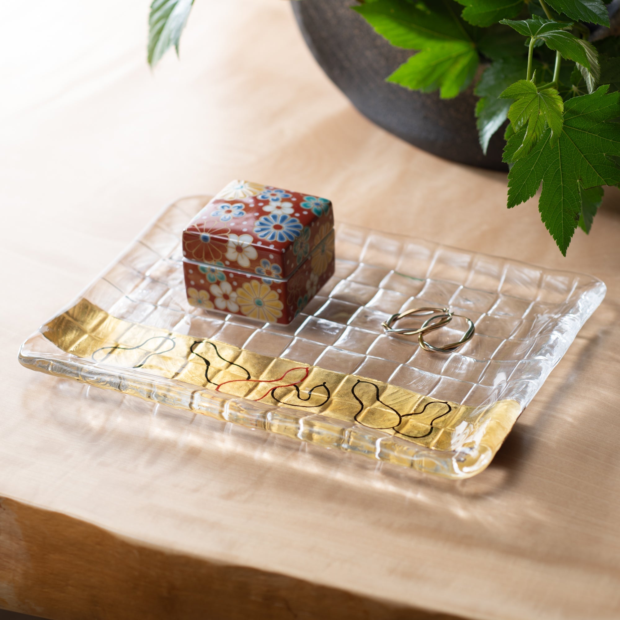 Yoshita Kasho Six Gourds Maki - e Glass Rectangle Plate - MUSUBI KILN - Quality Japanese Tableware and Gift