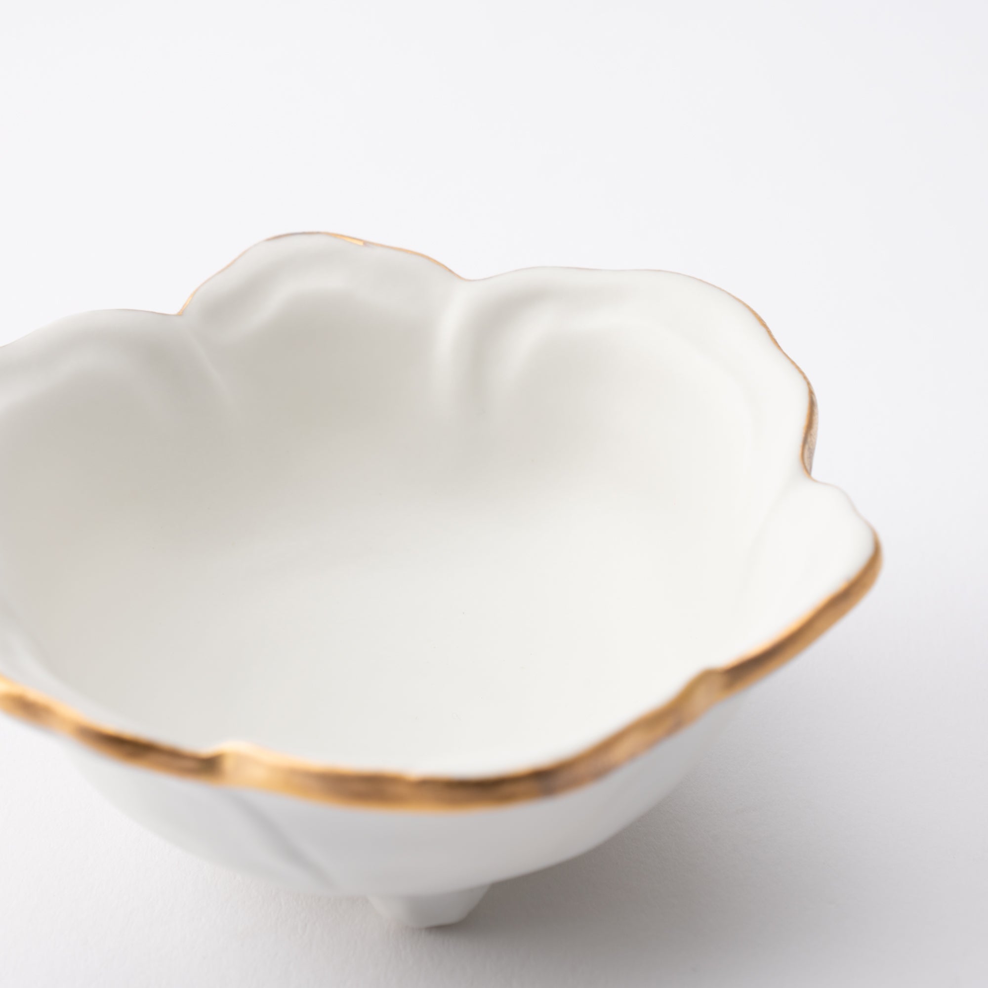 Zuiho Kiln Flower Shaped Small Kobachi Bowl - MUSUBI KILN - Quality Japanese Tableware and Gift