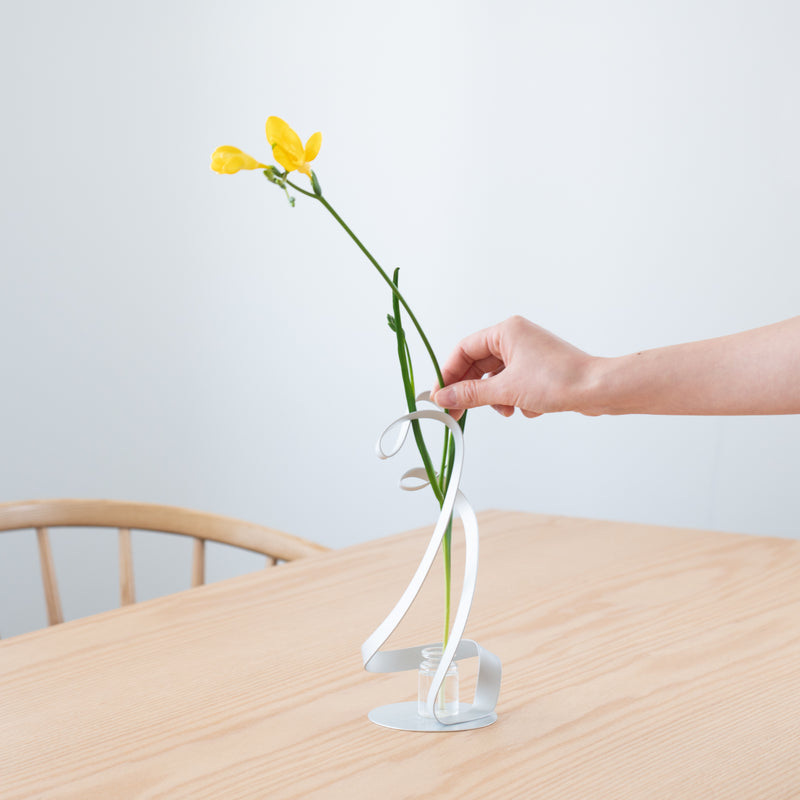 ALART Aluminum TWIST Single Flower Vase L | MUSUBI KILN | Handmade 