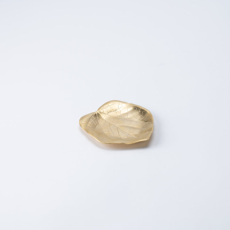 Tsubame Hutlery Gold Heart Leaf Sauce Plate