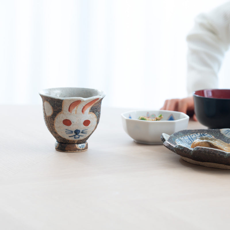 Kousai Kiln Playful Rabbit Hasami Small Yunomi Japanese Teacup