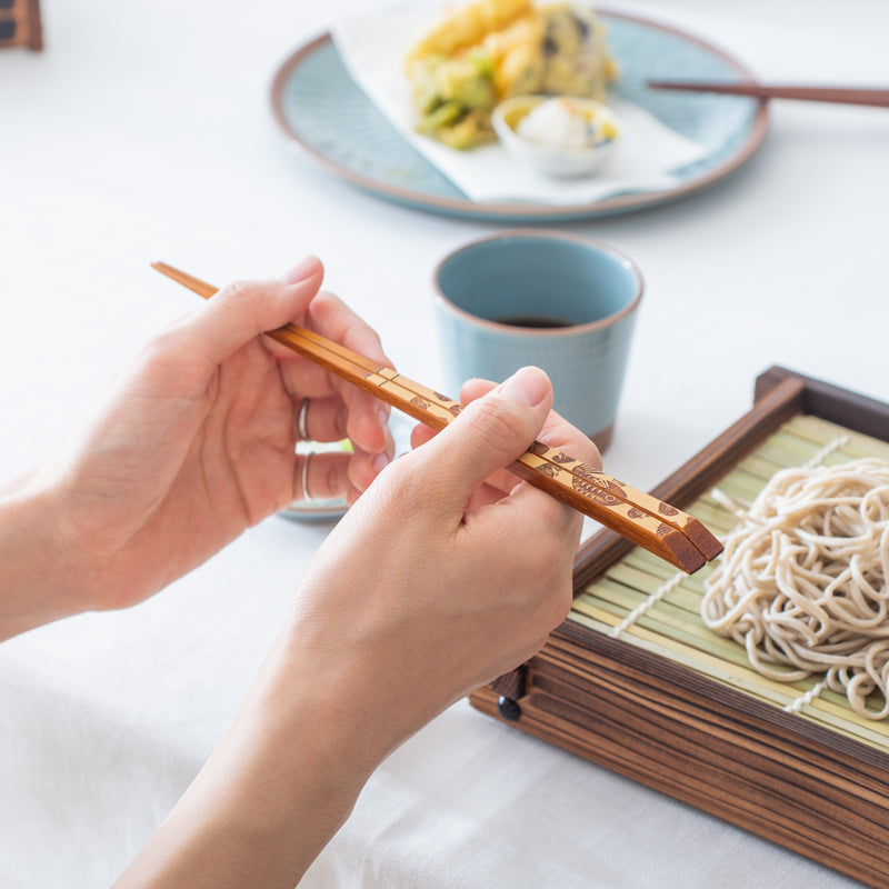 Yamachiku Sea Bream Lacquered White Bamboo Reusable Chopsticks 23cm/9.1in
