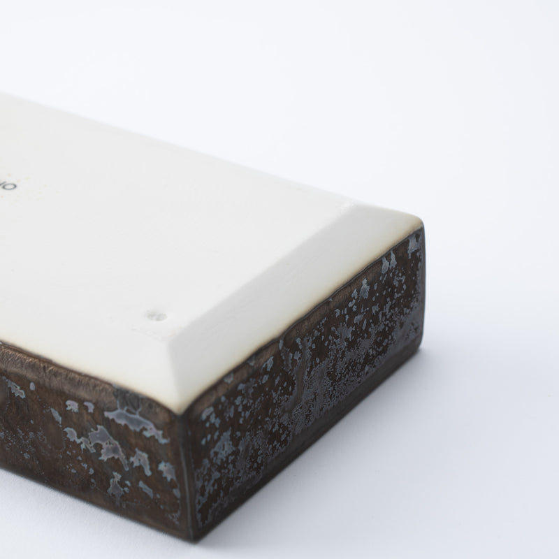 Hibino Bijou Dark Brown Crystalline Glaze Mino Ware Box Plate 7.6in