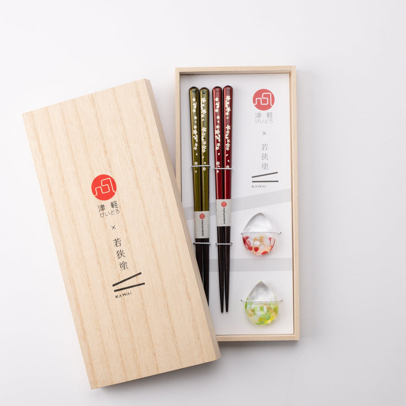  Premium Japanese Chopsticks Reusable 2prs Set [ Made in Japan ]  Traditional Lacquer Art Wooden Chopsticks C (Cherry Blossom BK/RD(2KR016))  : Home & Kitchen