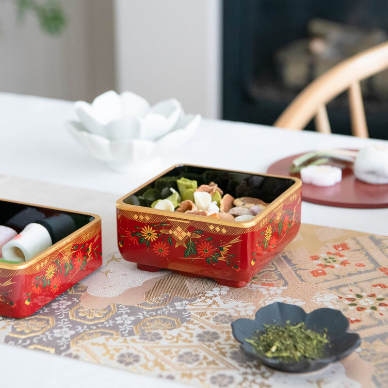 Fukunishi Sobe Chrysanthemum Aizu Lacquer Two Tiers Jubako Bento Box - MUSUBI KILN - Handmade Japanese Tableware and Japanese Dinnerware