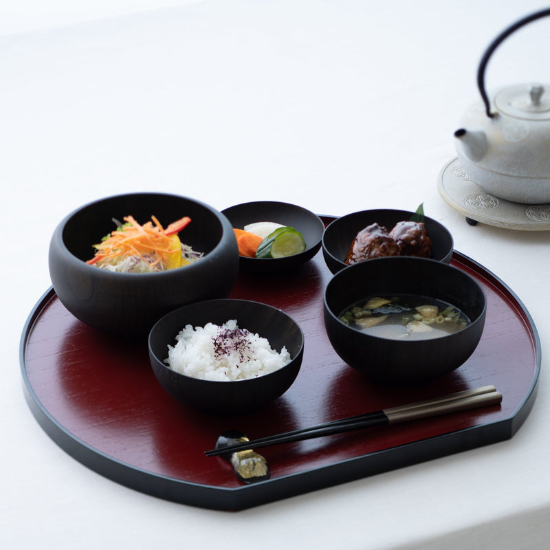 https://musubikiln.com/cdn/shop/products/gatomikio-black-yamanaka-lacquerware-oryoki-bowl-set-musubi-kiln-handmade-japanese-tableware-and-japanese-dinnerware-234040_800x.jpg?v=1661161584