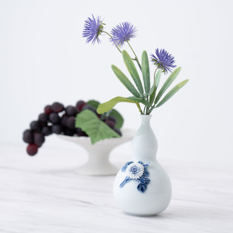 Hirado Gourd Mikawachi Ware Single-Flower Vase - MUSUBI KILN - Handmade Japanese Tableware and Japanese Dinnerware