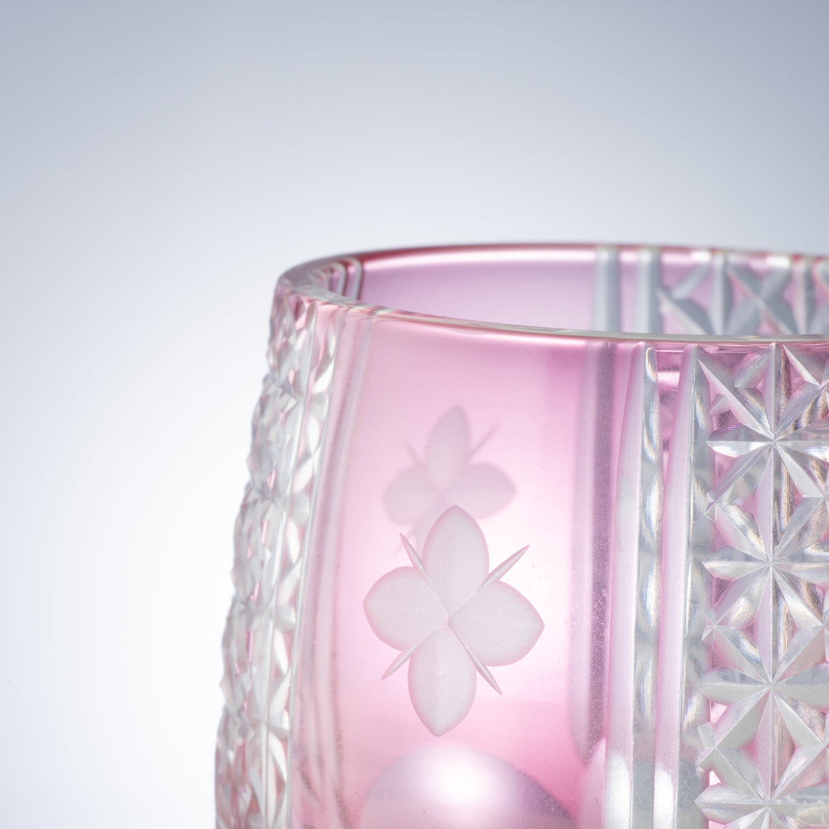 Hirota Kaiseki Kinaka Edo Kiriko Guinomi Sake Glass Pink - MUSUBI KILN - Handmade Japanese Tableware and Japanese Dinnerware