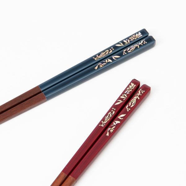 Pair of Japanese chopsticks in red or blue natural wood, WAKASA NURI  DAIYANA, 21 or 23 cm