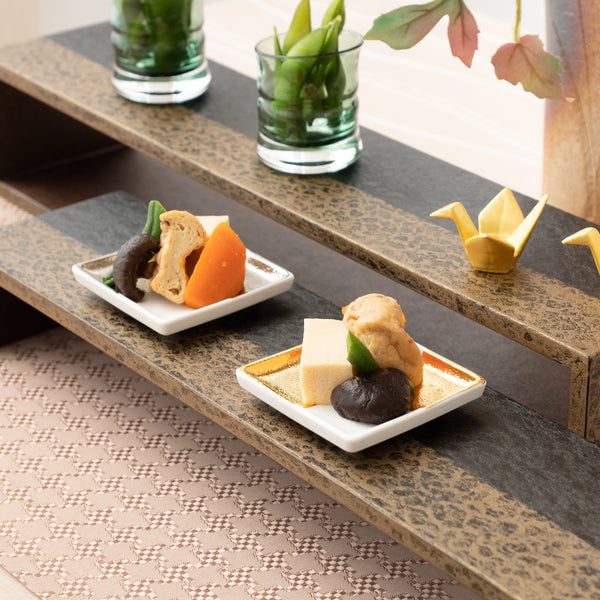 Kaizan Kiln Checkered Pattern Arita Sauce Plate - MUSUBI KILN - Handmade Japanese Tableware and Japanese Dinnerware