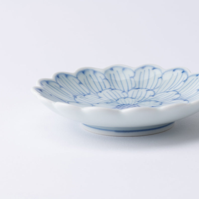 Keizan Kiln Blue Peony Arita Chrysanthemum-Shaped Sauce Plate - MUSUBI KILN - Handmade Japanese Tableware and Japanese Dinnerware