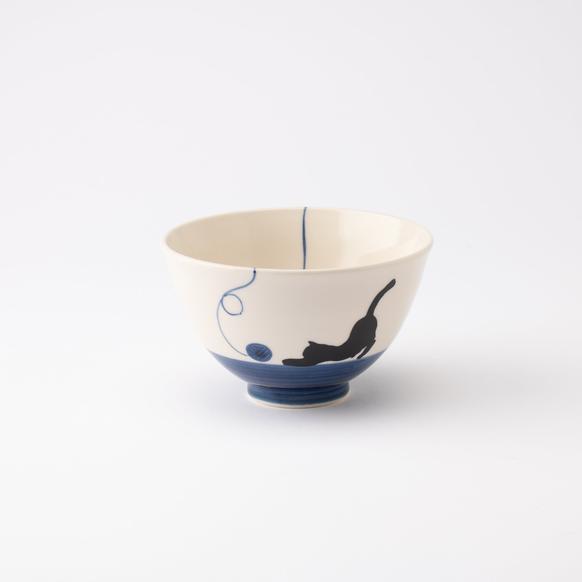 Kikusho Kiln Blue Yarn Cat Hasami Japanese Rice Bowl - MUSUBI KILN - Quality Japanese Tableware and Gift
