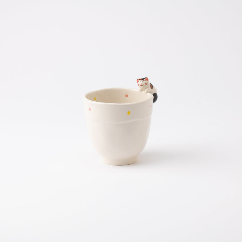 https://musubikiln.com/cdn/shop/products/kikusho-kiln-red-dot-cat-hasami-childrens-cup-musubi-kiln-quality-japanese-tableware-and-gift-881352_800x.jpg?v=1669348055