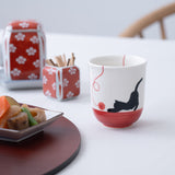 Kikusho Kiln Red Yarn Cat Hasami Yunomi Japanese Teacup - MUSUBI KILN - Quality Japanese Tableware and Gift