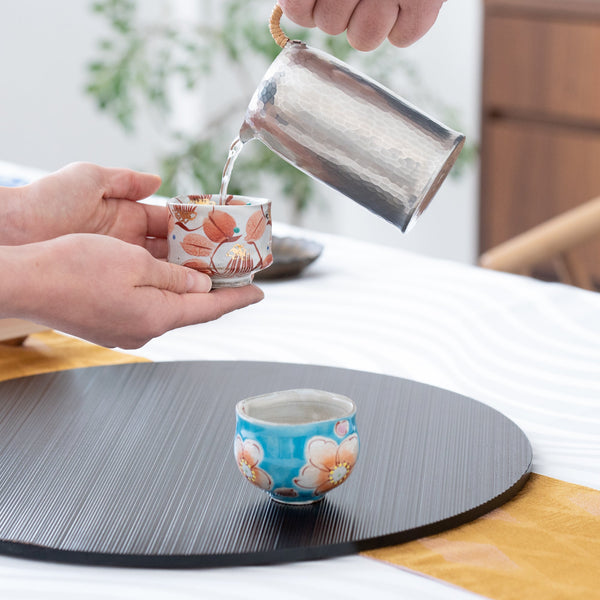 Kokuzou Kiln Akae Camellia Kutani Guinomi Sake Cup - MUSUBI KILN - Handmade Japanese Tableware and Japanese Dinnerware