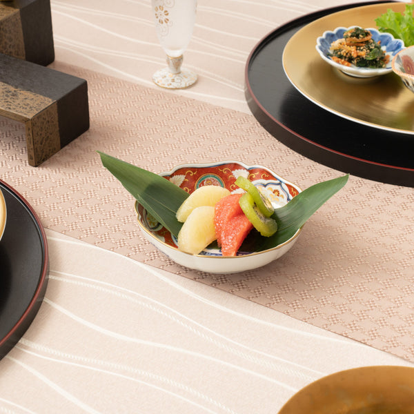 Rinkuro Kiln Old Imari Akadami Plants Mokko-shaped Small Bowl - MUSUBI KILN - Quality Japanese Tableware and Gift