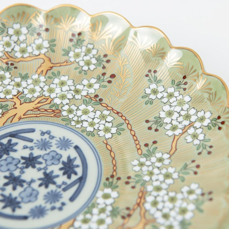 Rinkuro Kiln Old Imari Sakura Hasami Round Plate 7.5in - MUSUBI KILN - Handmade Japanese Tableware and Japanese Dinnerware