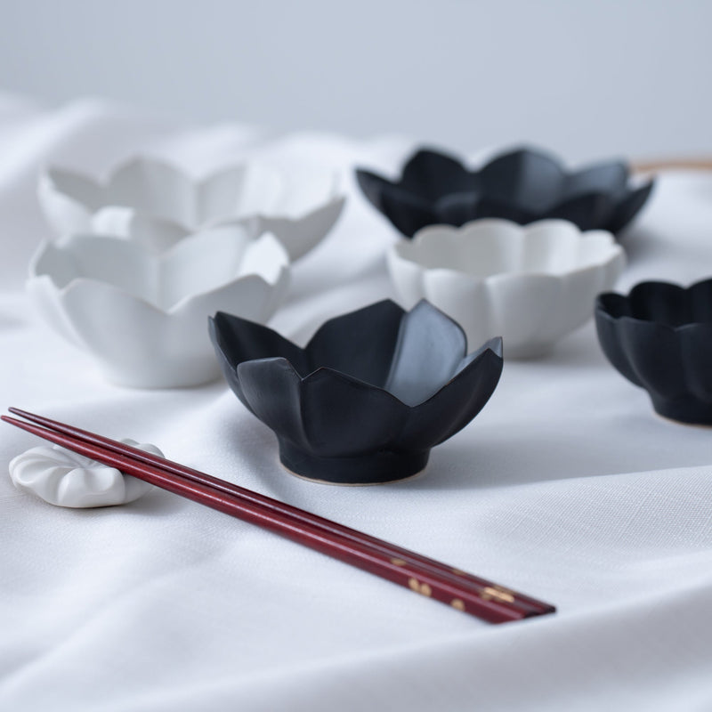 RYOUKA Usuki Four Petals Kobachi Small Bowl - MUSUBI KILN - Handmade Japanese Tableware and Japanese Dinnerware
