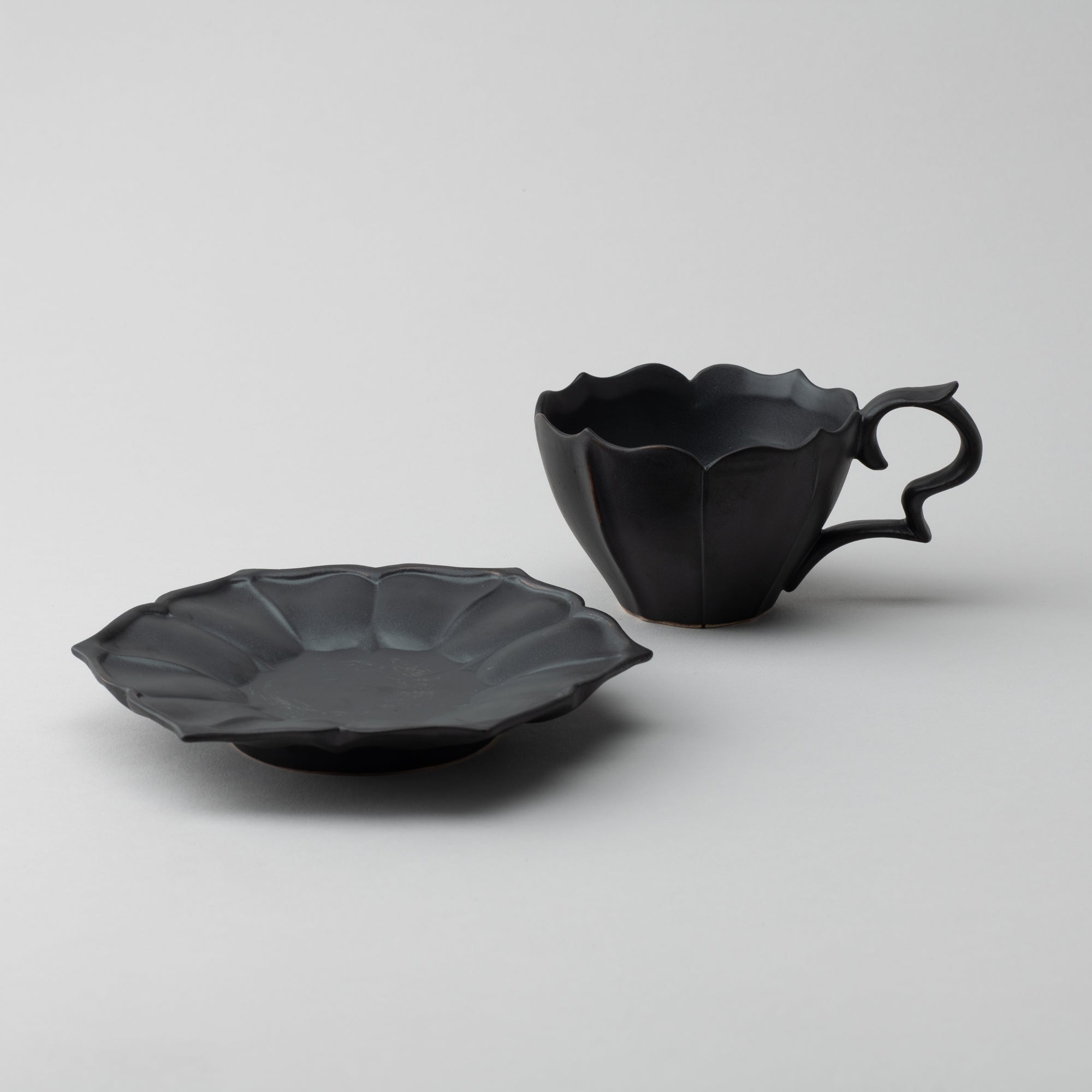 RYOUKA Usuki Teacup And Saucer - MUSUBI KILN - Handmade Japanese Tableware and Japanese Dinnerware