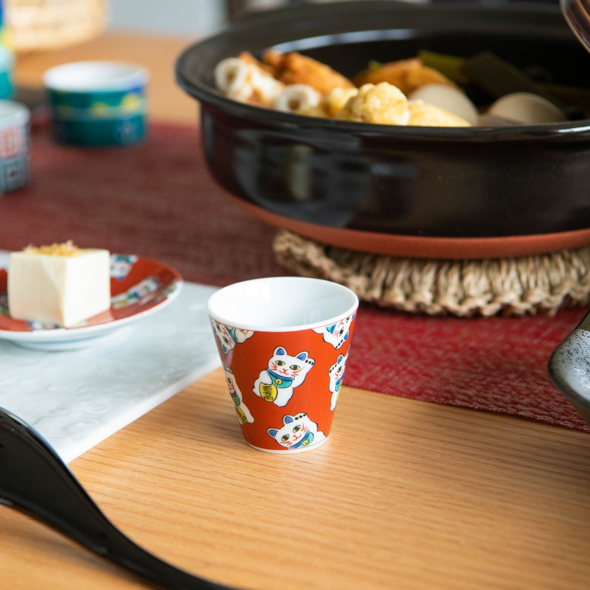 Seikou Kiln Lucky Cat Kutani Ochoko Sake Cup - MUSUBI KILN - Handmade Japanese Tableware and Japanese Dinnerware