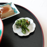 Soukyu Kiln Bream in Sakura-Shaped Kutani Sauce Plate - MUSUBI KILN - Handmade Japanese Tableware and Japanese Dinnerware