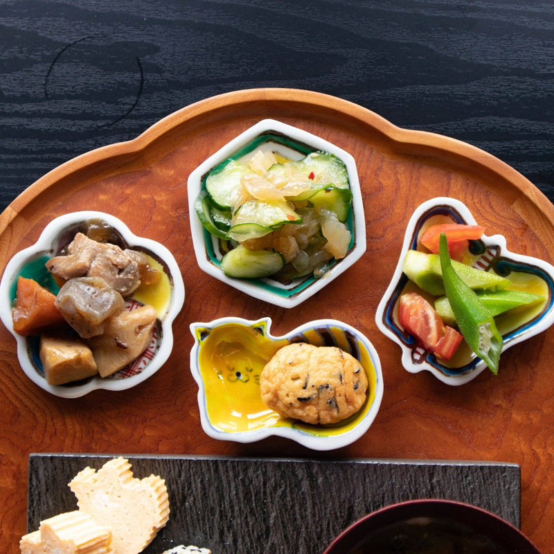 Soukyu Kiln Cat Kutani Sauce Plate - MUSUBI KILN - Handmade Japanese Tableware and Japanese Dinnerware