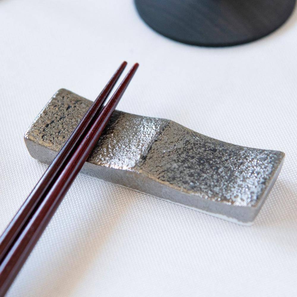 Soukyu Kiln Ginsai Kutani Cutlery Rest - MUSUBI KILN - Handmade Japanese Tableware and Japanese Dinnerware