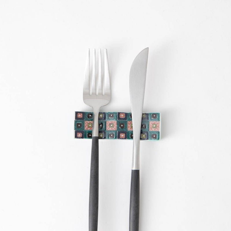 Soukyu Kiln Traditional Design Kutani Cutlery Rest - MUSUBI KILN - Handmade Japanese Tableware and Japanese Dinnerware