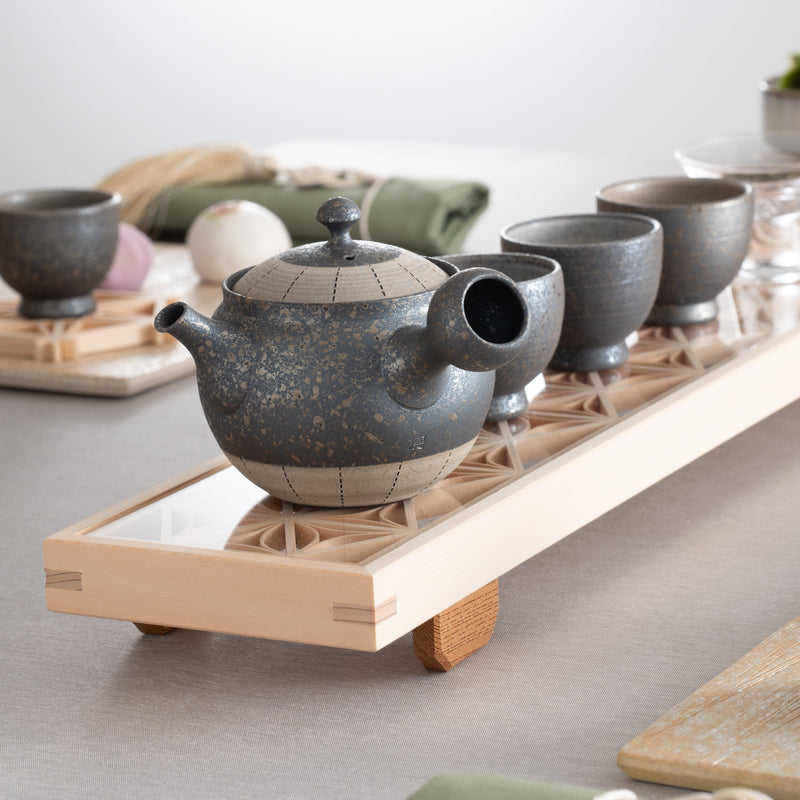 https://musubikiln.com/cdn/shop/products/tokuta-rourette-tokoname-japanese-teapot-set-85oz250ml-sasame-and-ceramesh-musubi-kiln-handmade-japanese-tableware-and-japanese-dinnerware-233486_800x.jpg?v=1679740953