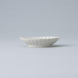White Chrysanthemum Hasami Oval Sauce Plate - MUSUBI KILN - Handmade Japanese Tableware and Japanese Dinnerware